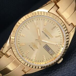 Vintage 1975 Citizen Automatic Mens Gold Watch W/daydate & Gold accents